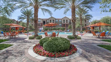 Resort Style Pool and Spa at Sonata Apartments - Photo Gallery 3