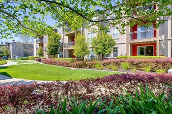 Professionally landscaped grounds at Renaissance Apartments in Santa Rosa, California Professionally landscaped grounds at Renaissance Apartments in Santa Rosa, California