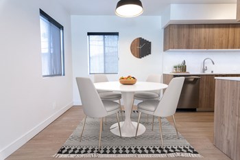 1038_10th_No6_Dining - Photo Gallery 4