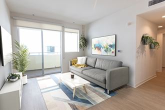 1548 509 2b2b_LivingRoom1