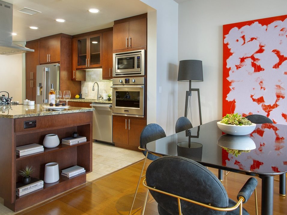 westwood luxury-apartments-wilshire-victoria-unit-401-kitchen