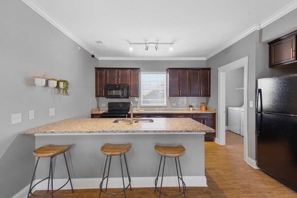 Kitchens Offer Large Breakfast Bars