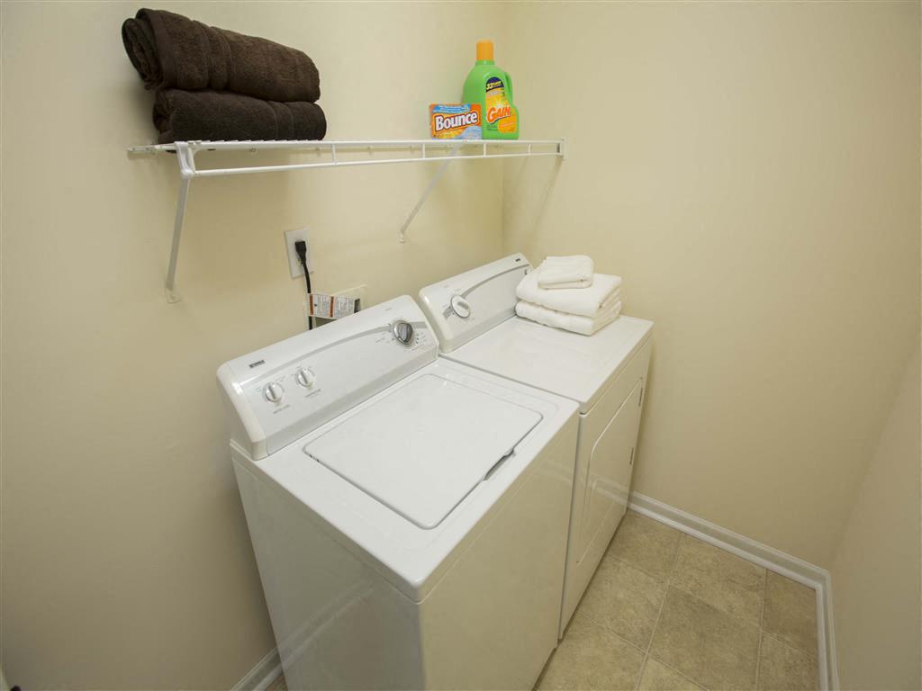 Laundry with Washer and Dryer Included