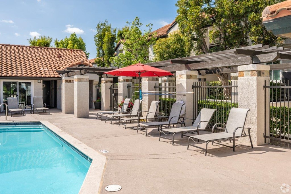 Community Exterior at Bella Vista, Mission Viejo