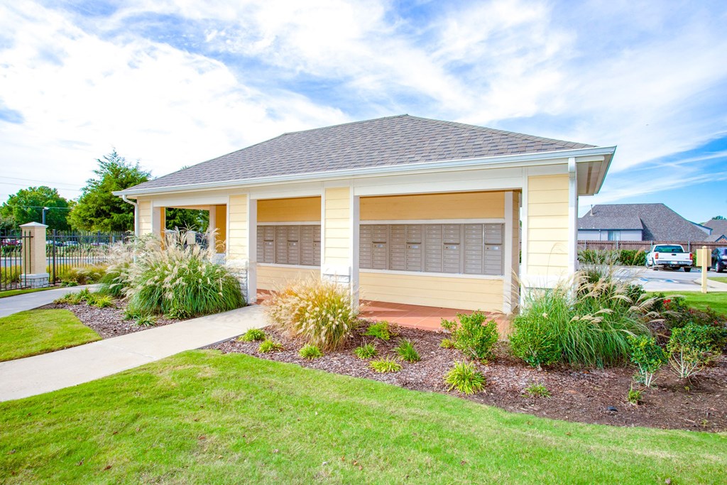 Community mail center with green lawn next to it at Sonoma Grande Apartments, Tulsa, OK, 74133