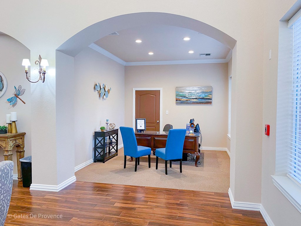 Leasing office with desk and chairs at Gates de Provence Apartments, Dallas, TX, 75287