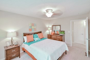 Spacious bedrooms - Photo Gallery 18