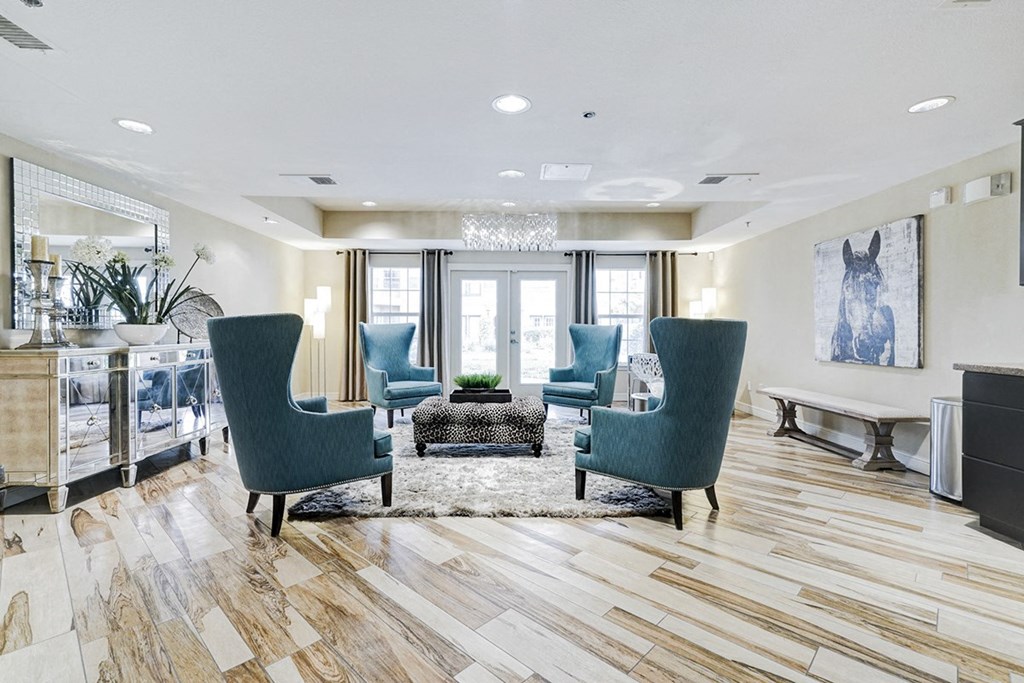 Community room with ample seating at Villas at Katy Trail Apartments, Dallas, 75201