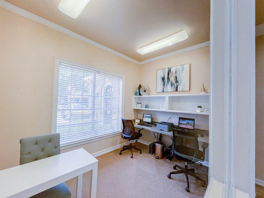 Business Center With High Speed Internet at Turnberry Isle Apartment Homes, Dallas, TX, Texas, 75248