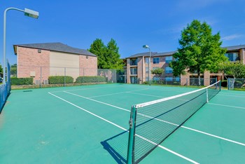 Tennis court - Photo Gallery 7