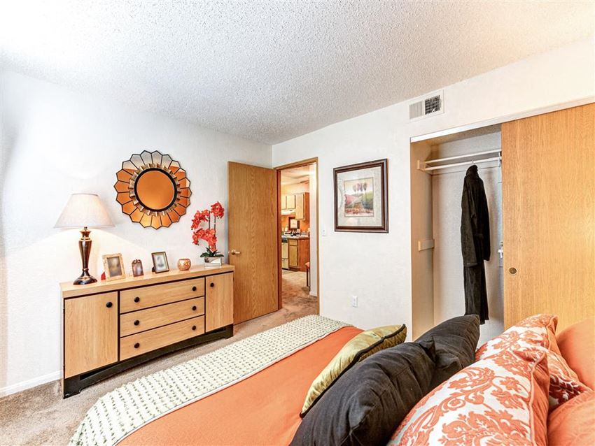 Country Club At Valley View 55+ Senior Community Apartments, 1400