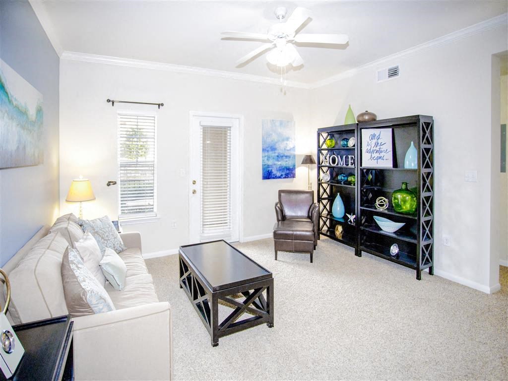 Estancia Apartments For Rent Tulsa OK - 1, 2 , and 3 Bedroom Units Available