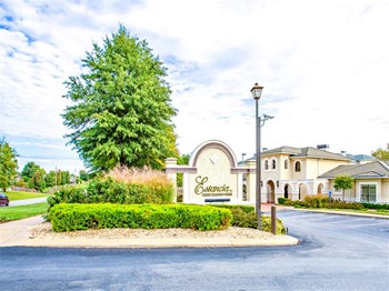 Front entrance of Estancia Apartments For Rent Tulsa OK - 1, 2 , and 3 Bedroom Units Available - Photo Gallery 2
