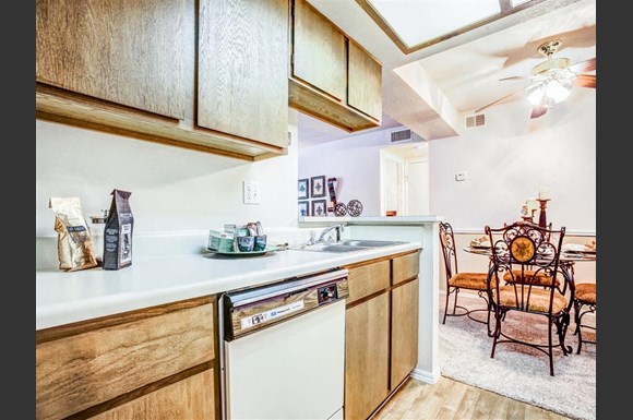 Greenbriar Apartments 2152 East 61st Street Tulsa Ok Rentcafe