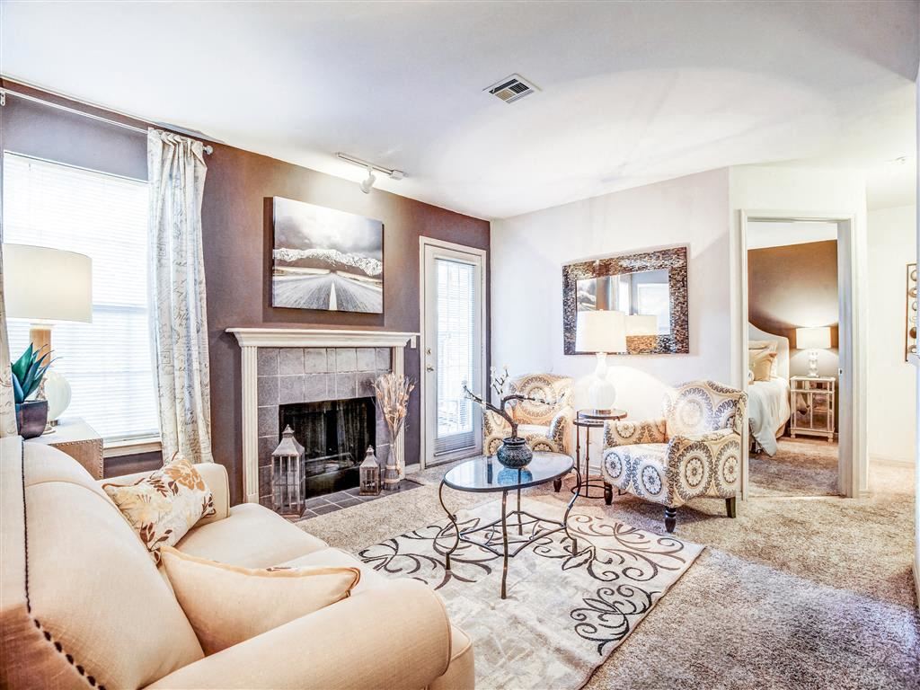 Riverside Park Apartments photo