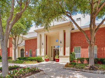 Control access to front of Montfort Place in North Dallas, TX, For Rent. Now leasing 1 and 2 bedroom apartments. - Photo Gallery 5