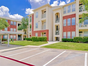 Carports and balconies of Montfort Place in North Dallas, TX, For Rent. Now leasing 1 and 2 bedroom apartments. - Photo Gallery 6