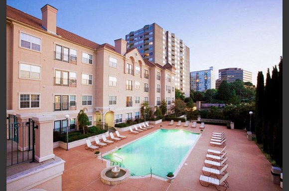 Villas at Katy Trail Apartments, 3200 Maple Ave., Dallas, TX - RENTCafé