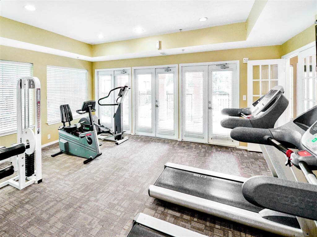 Cardio and weight training at The Villas at Katy Trail in Uptown Dallas, TX, For Rent. Now leasing Studio, 1, 2 and 3 bedroom apartments.