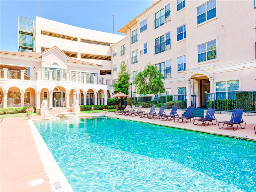 Photos and Video of Villas at Katy Trail in Dallas, TX