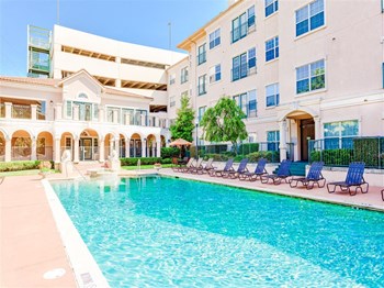 Lavish pool at The Villas at Katy Trail in Uptown Dallas, TX, For Rent. Now leasing Studio, 1, 2 and 3 bedroom apartments. - Photo Gallery 14
