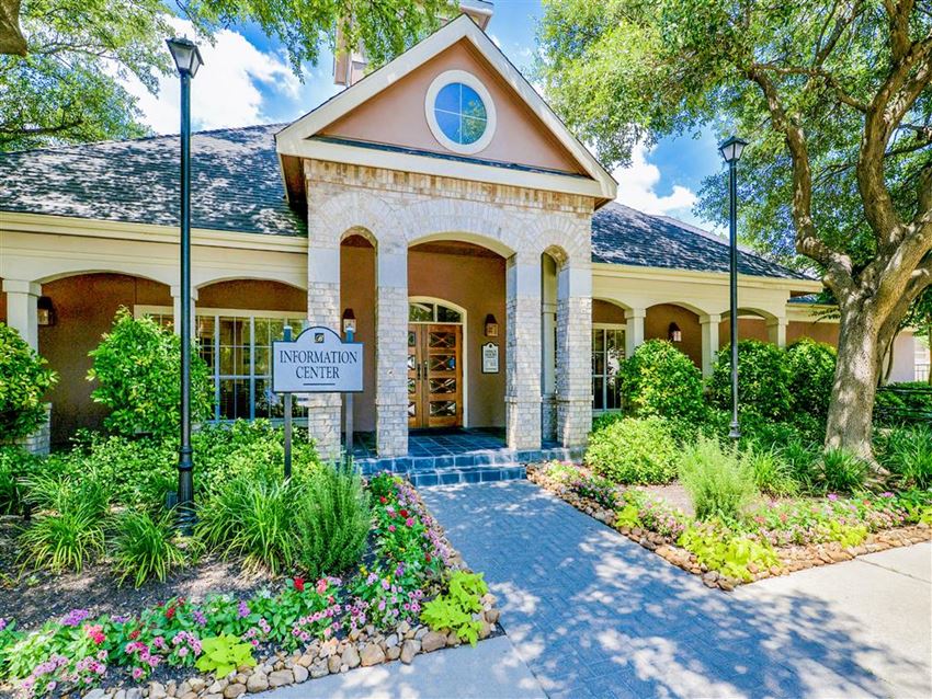 Bentley Place Apartments, 5945 West Parker Road, Plano, TX - RentCafe