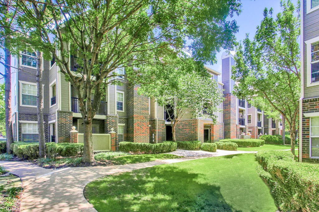 View of friendly property at Riverside Park Apartments, Tulsa 74136