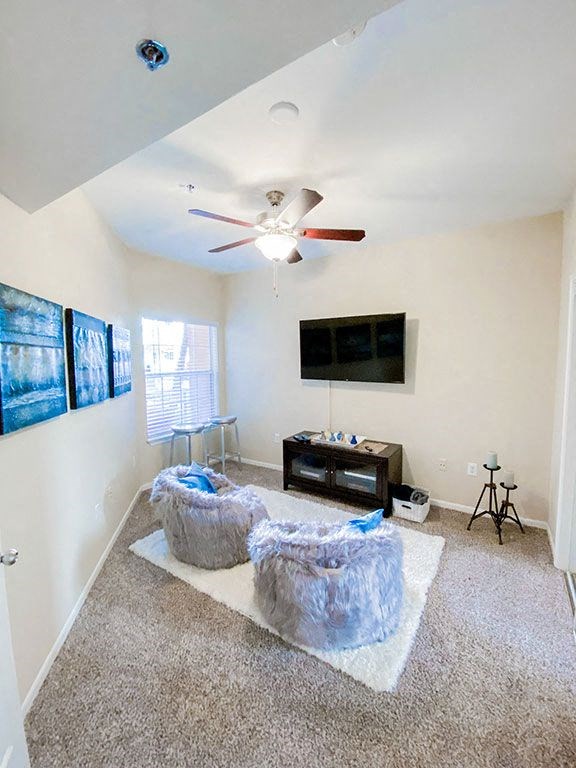 Media room at The Villas at Katy Trail in Uptown Dallas, TX, For Rent. Now leasing Studio, 1, 2 and 3 bedroom apartments.
