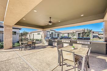 Quaint Courtyard With Bbq Area at Hampton Meridian, Arizona, 85120