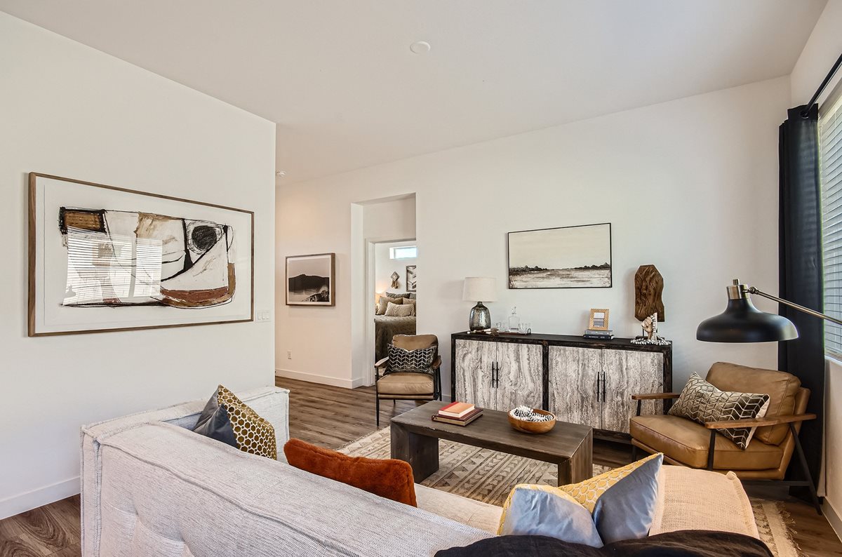Hampton Meridian Apartments