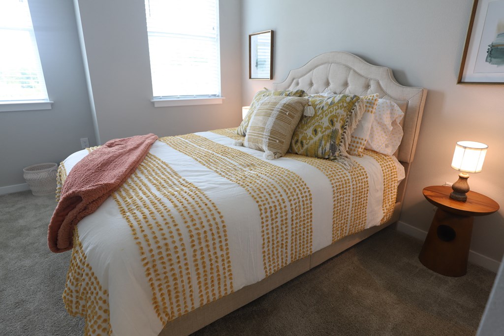 1 bedroom decorated model bedroom