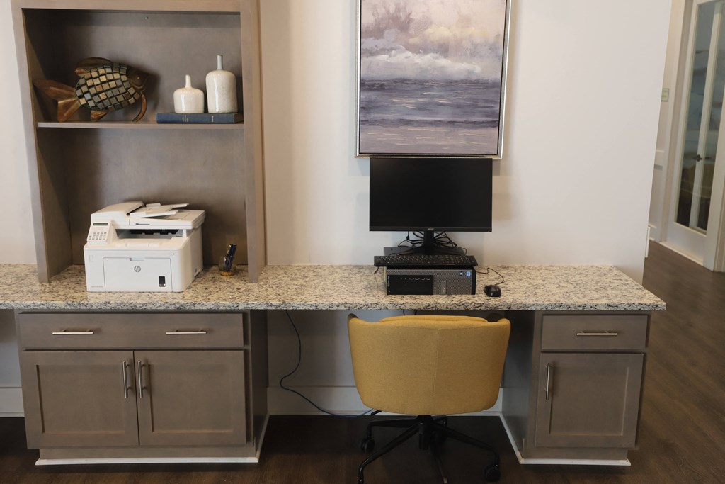 Clubhouse Business Center Computer and Printer