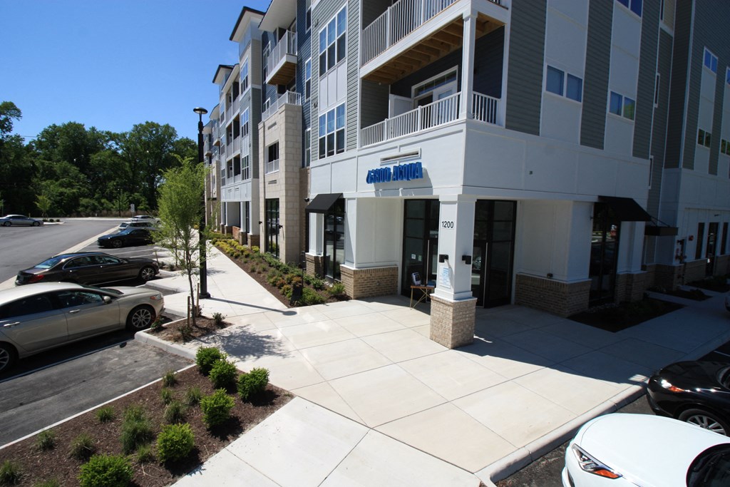 3800 Acqua Office Exterior