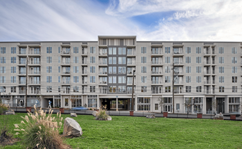 Building Exterior at Link Apartments® Canvas, Georgia