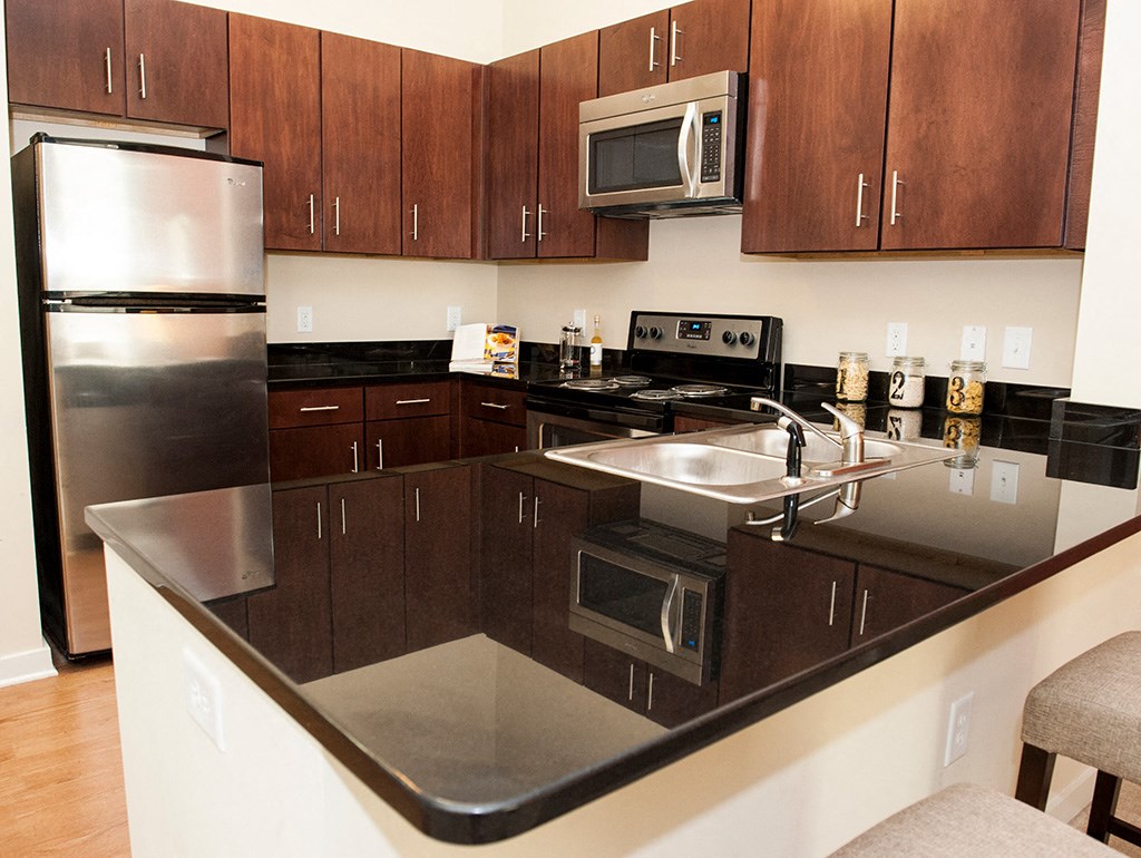 Granite Countertop Kitchen at Link Apartments® Manchester, Richmond