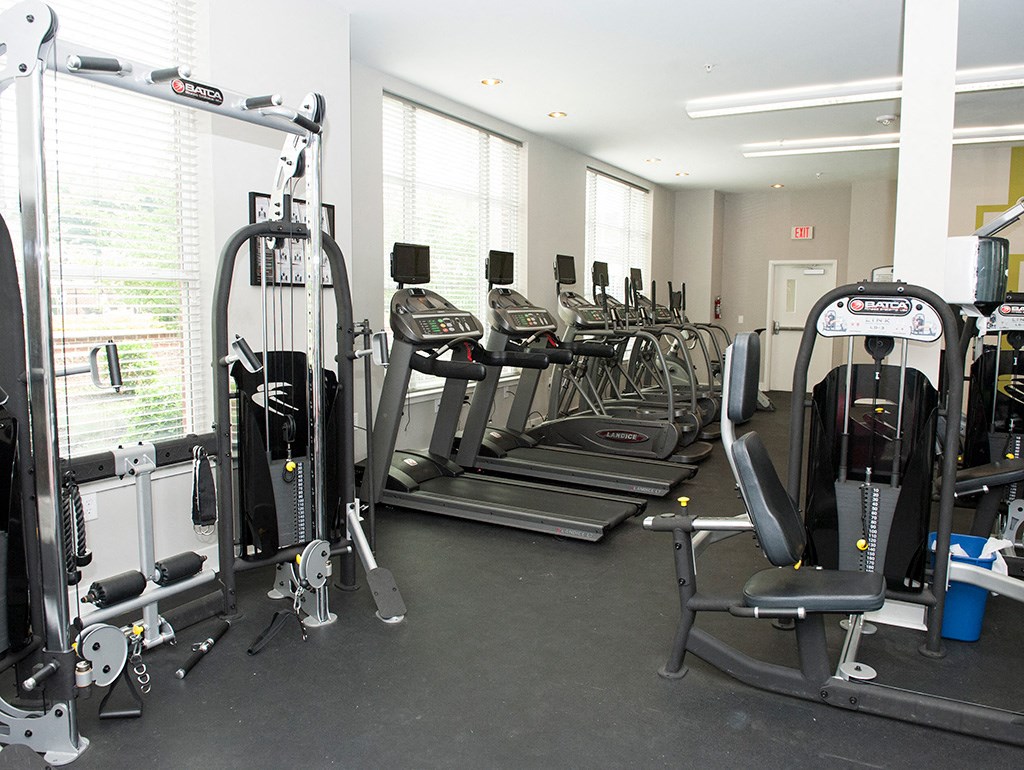 Fitness Center With Modern Equipment at Link Apartments® Manchester, Richmond, VA