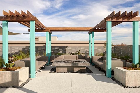 Link Apartments® Canvas