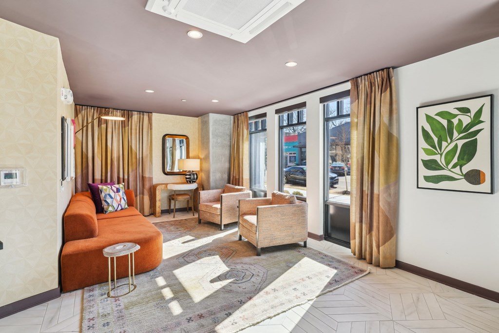 Link Apartments® Broad Ave is a similar property to Parcels At Concourse located in Memphis