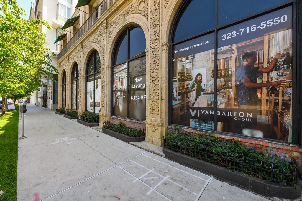 Sidewalk at 5550 Hollywood, Los Angeles