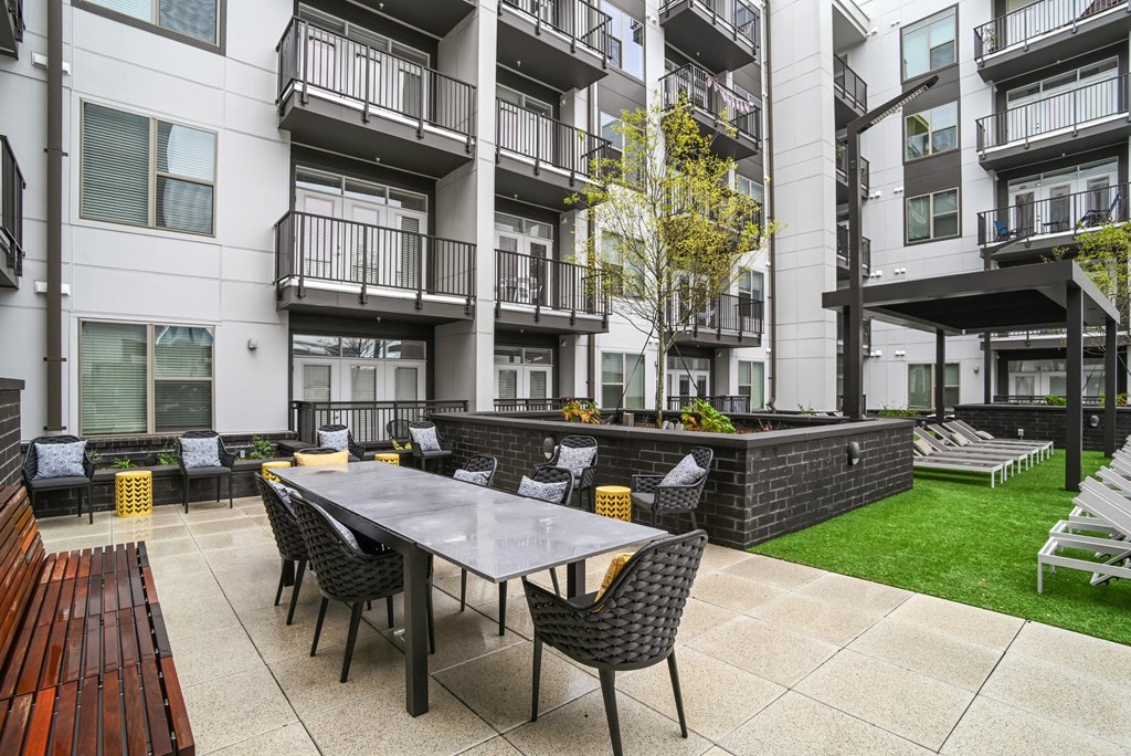 Link Apartments® Mint Street