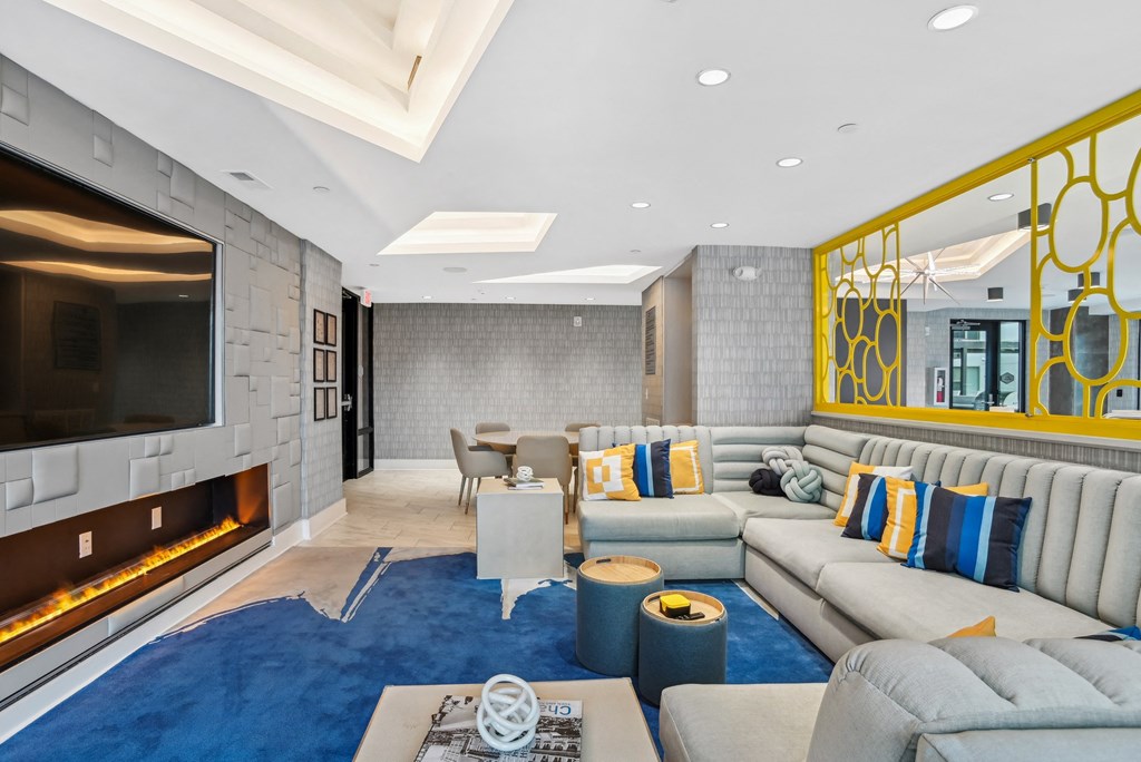 Link Apartments® Mint Street