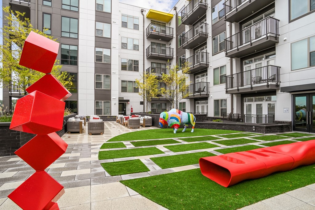 Link Apartments® Mint Street