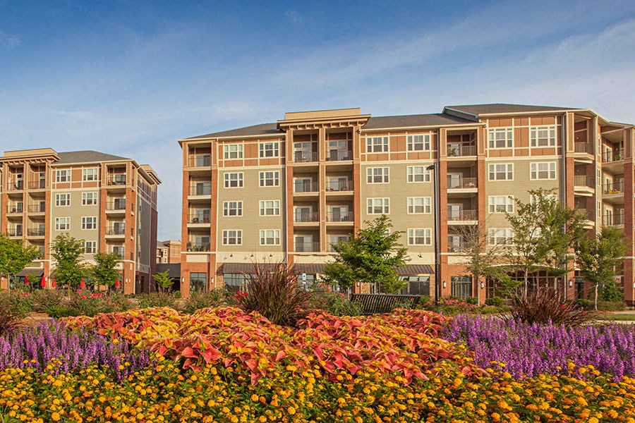 Beautiful Landscapes at LangTree Lake Norman Apartments, North Carolina