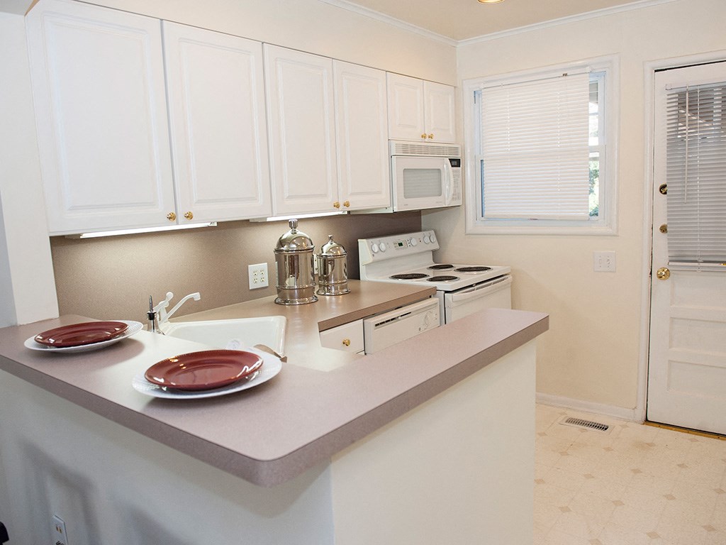 Granite Countertop Kitchen at Glen Lennox Apartments, Chapel Hill