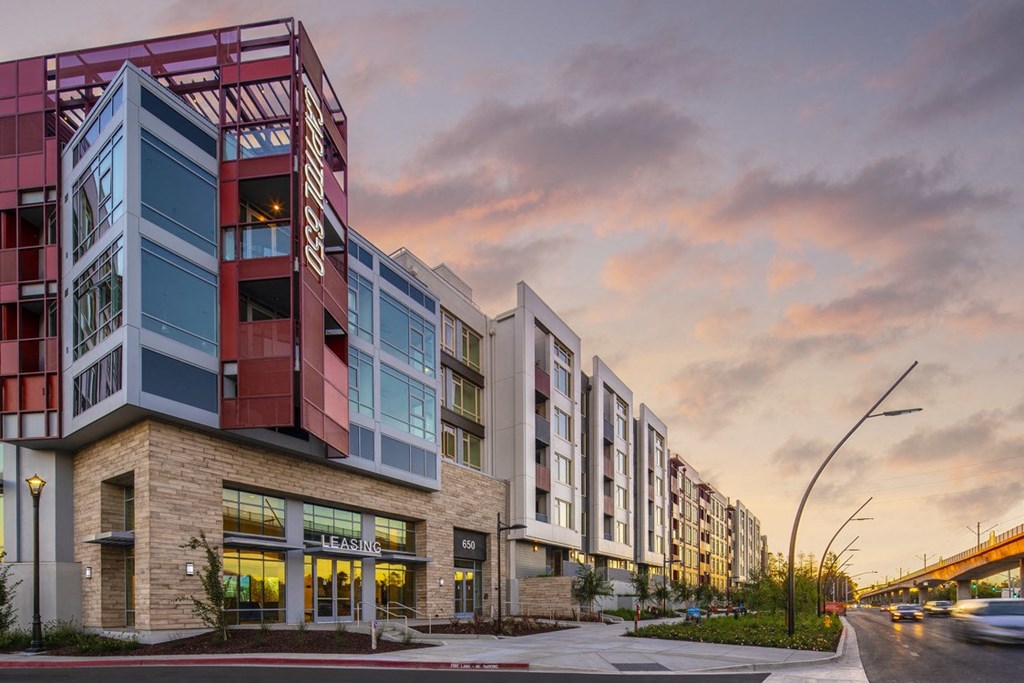 exterior views of Capitol650
