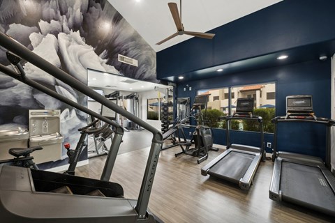 fitness center at Elevate at Discovery Park