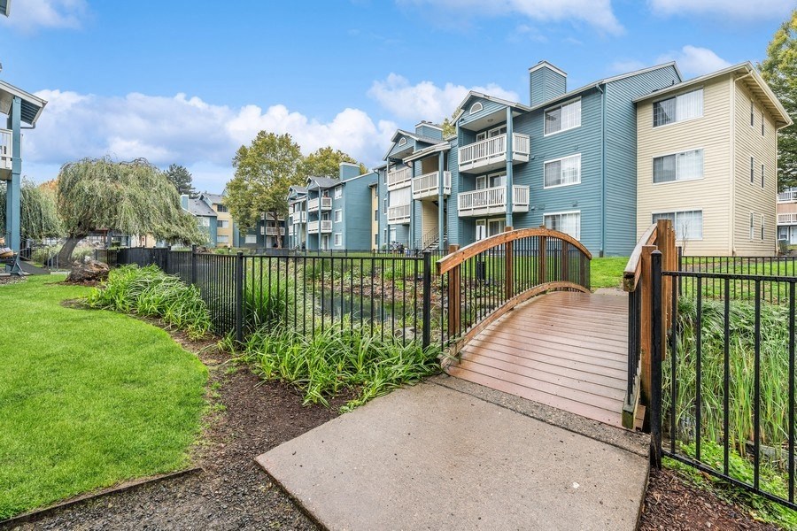 Riverwalk At Happy Valley