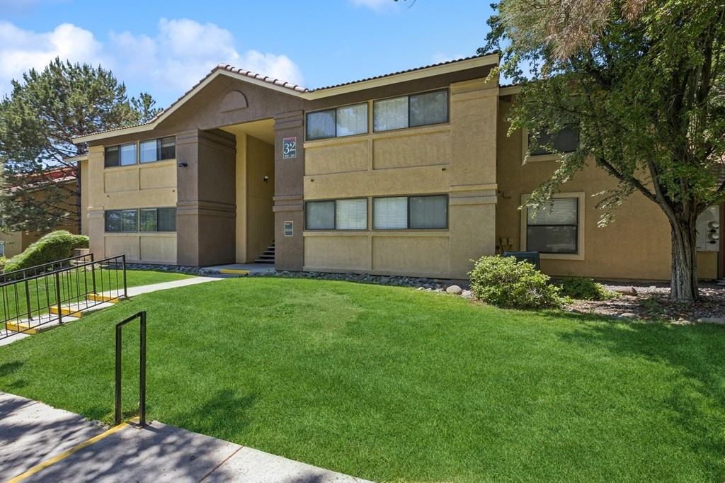 Vizcaya Hilltop Apartments