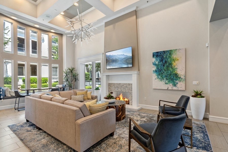 Lounge at Victoria Arbors Apartment Homes