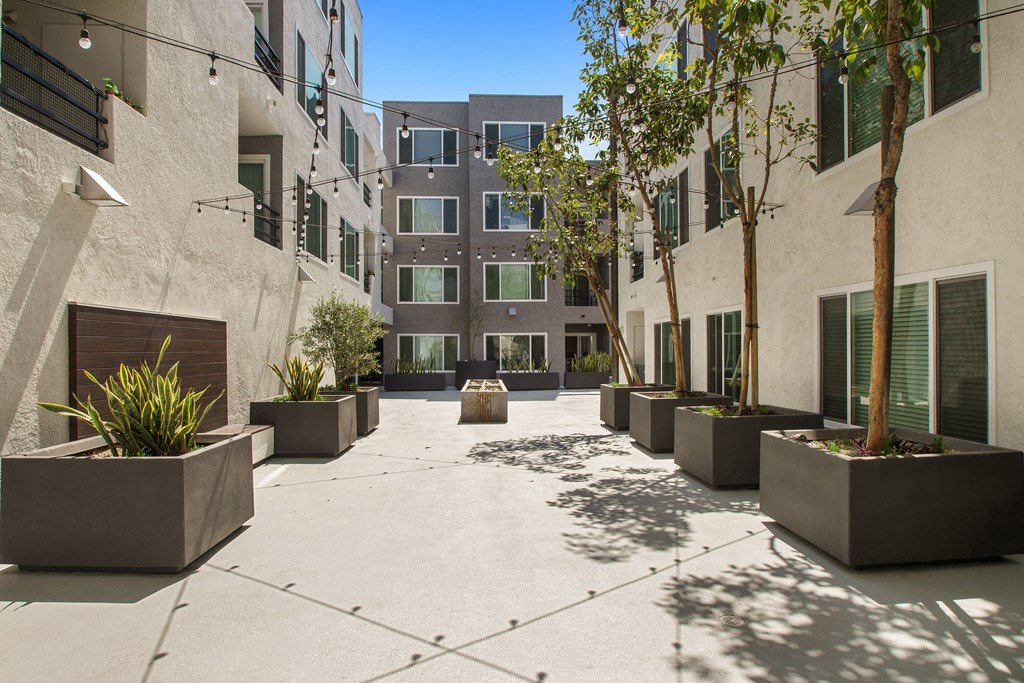 Outside Walkway at Pine at 6th